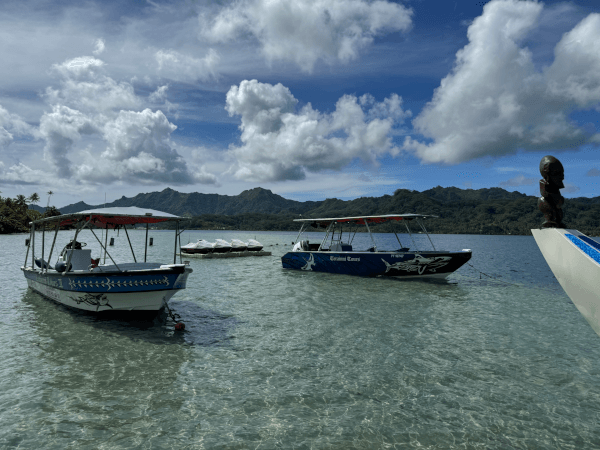 Excursions nautiques bateau et jetski à Taha'a